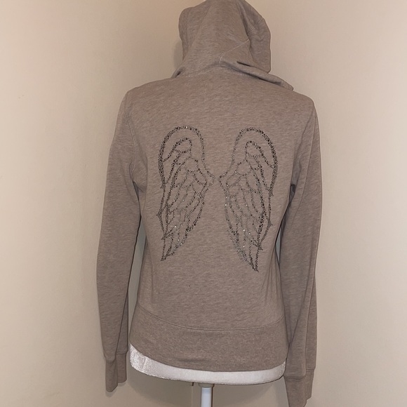 Victoria’s every fashion show angle wing hoodie - Picture 9 of 15